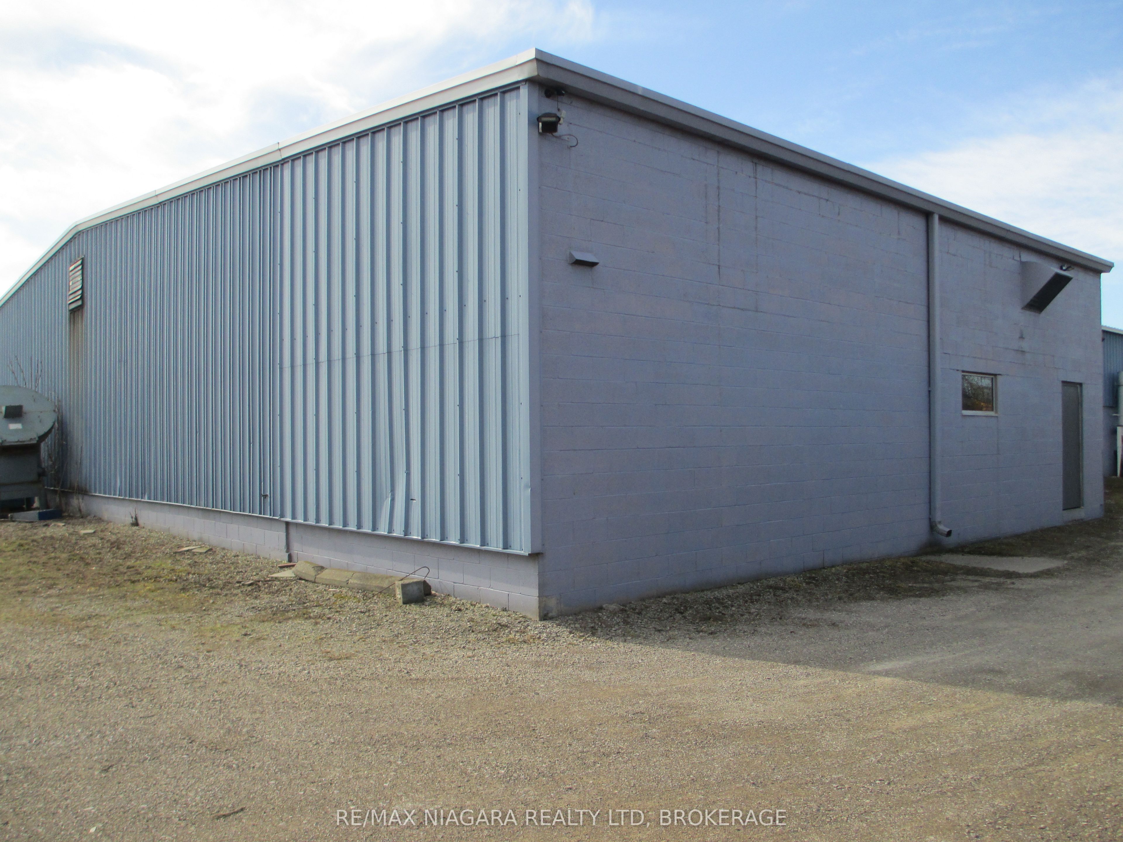 813 Cumberland Avenue Property Photo 2