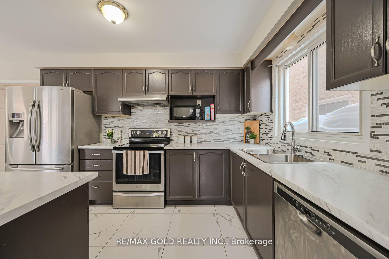 27 Buttercup Lane Property Photo 1