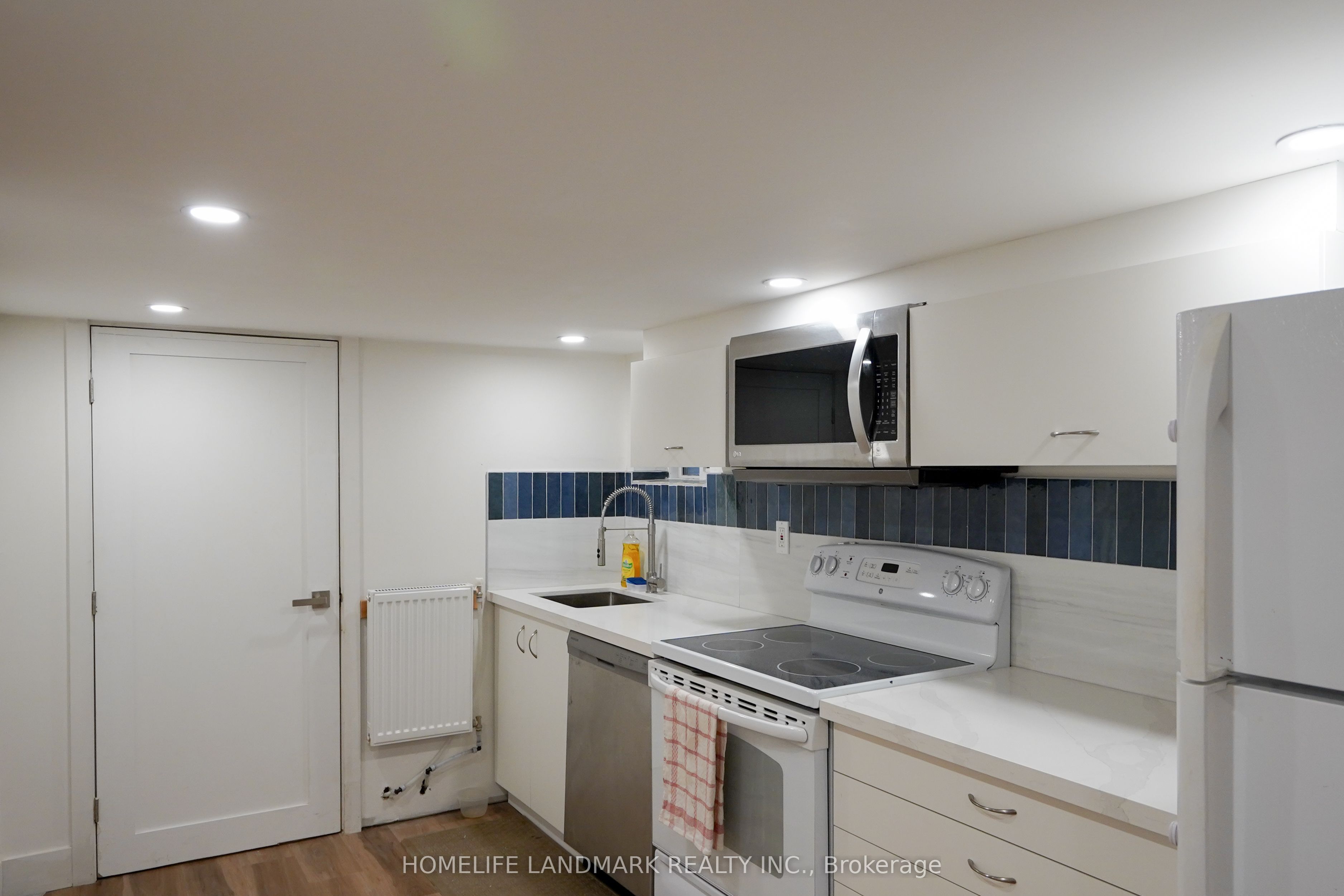 479 Whitmore Avenue Bsmt R2 Property Photo 8
