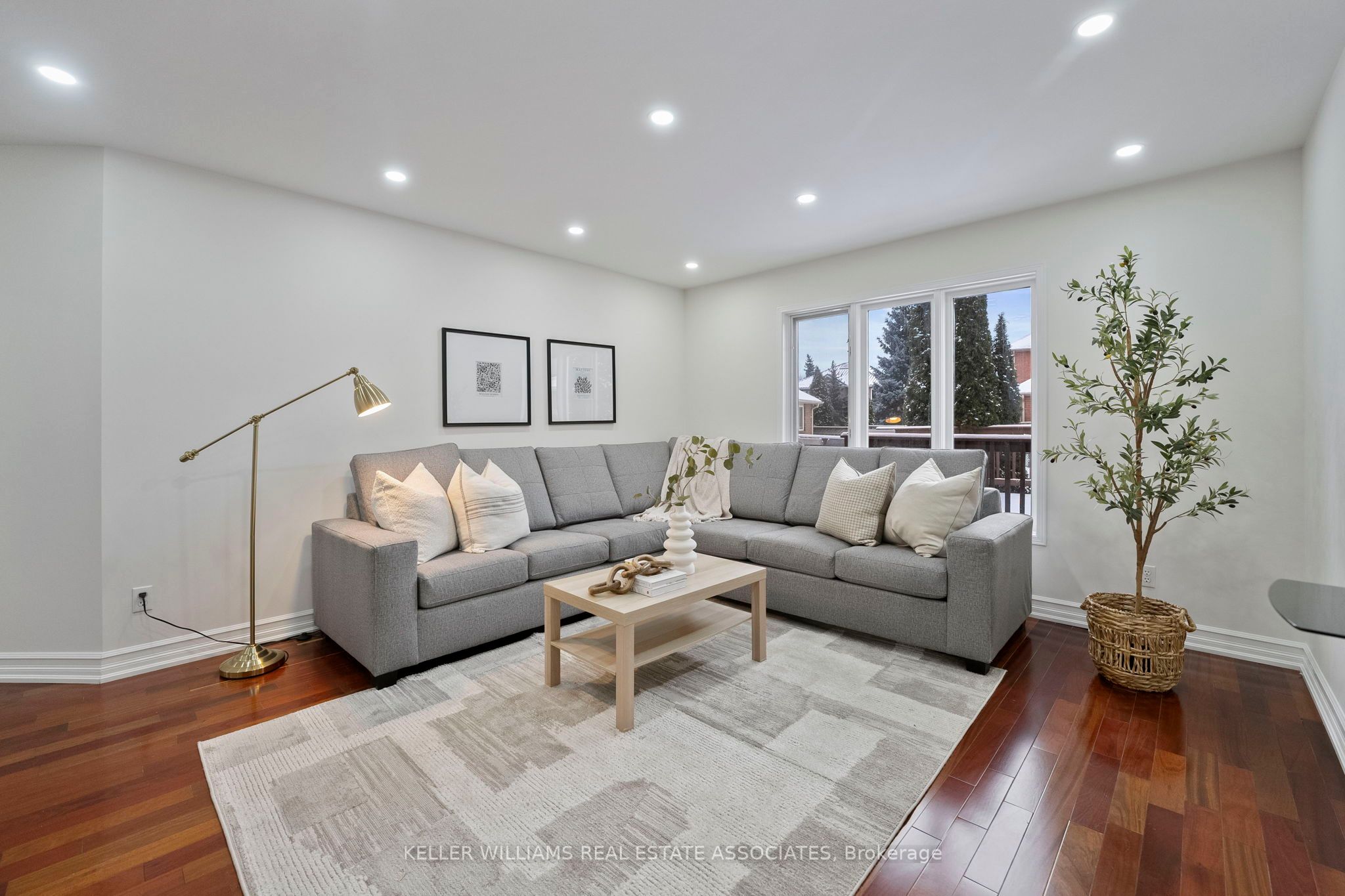 3543 Trelawny Circle Property Photo 13