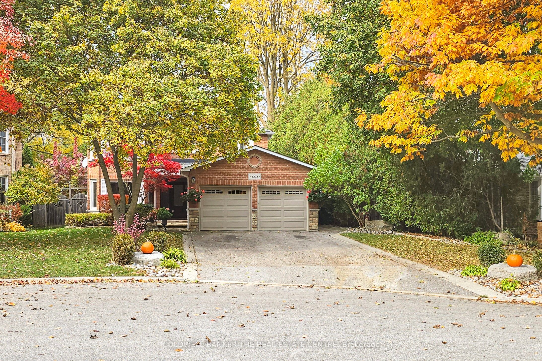 225 Hickman Street Property Photo 1