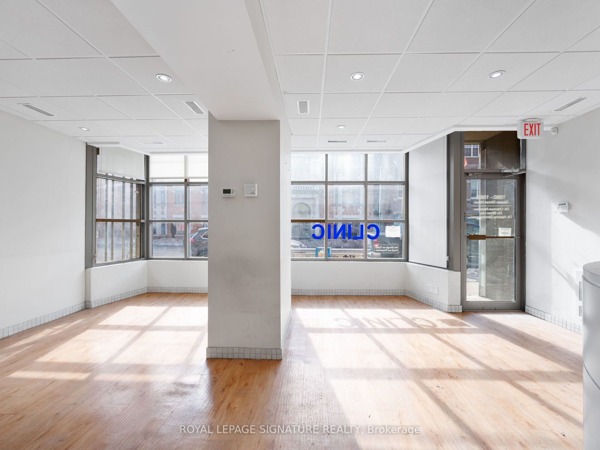 1560- 1562 Queen Street Property Photo 10