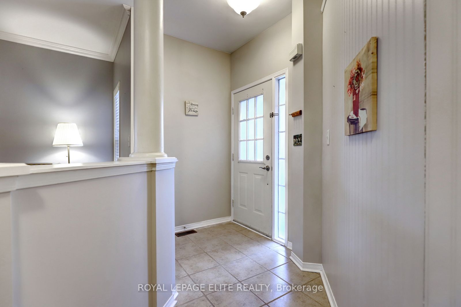 2342 Woodridge Way Property Photo 3