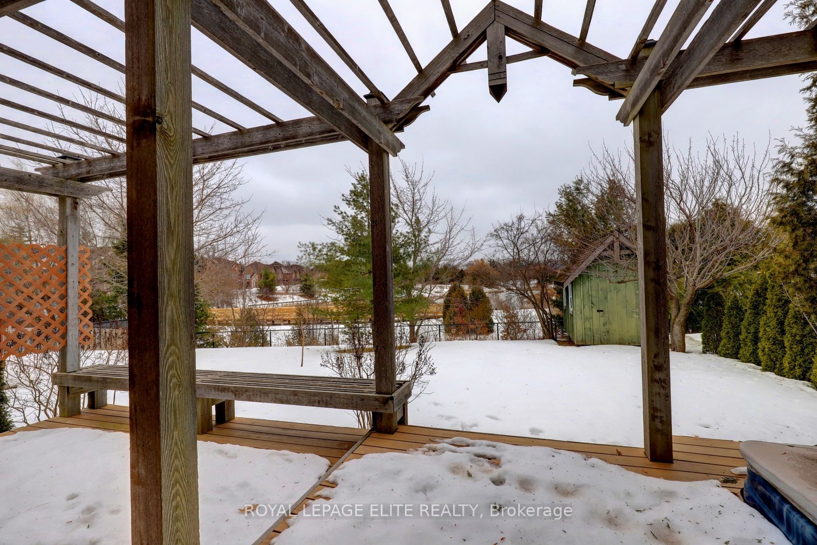 2342 Woodridge Way Property Photo 20