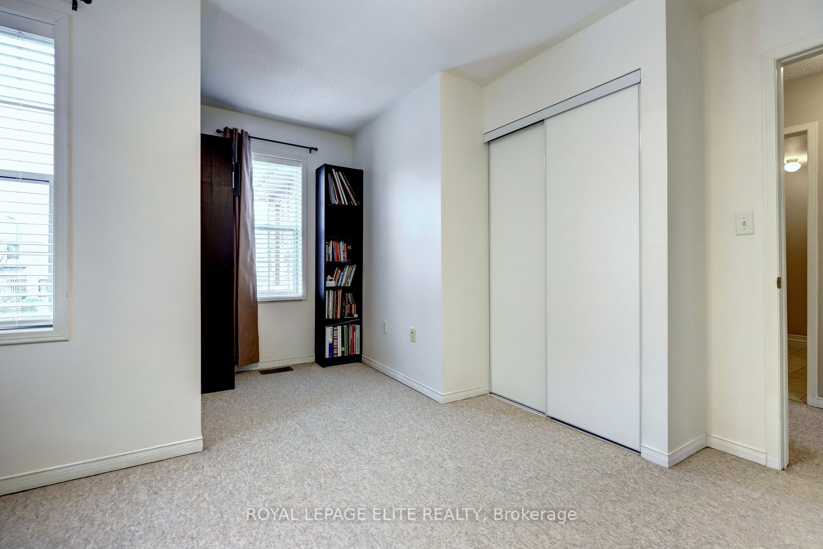 2342 Woodridge Way Property Photo 38