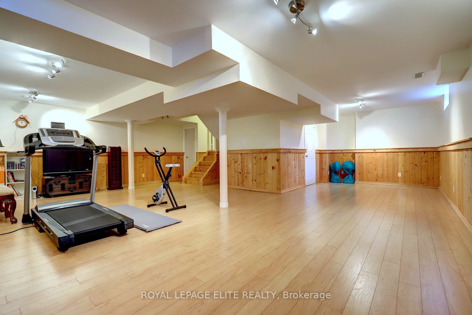 2342 Woodridge Way Property Photo 42