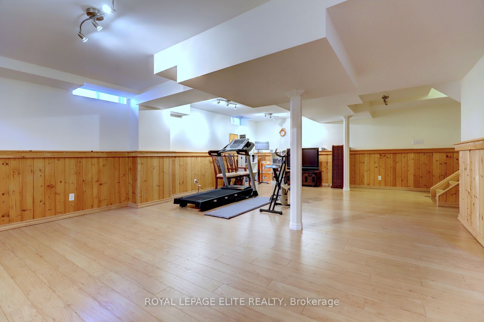 2342 Woodridge Way Property Photo 43