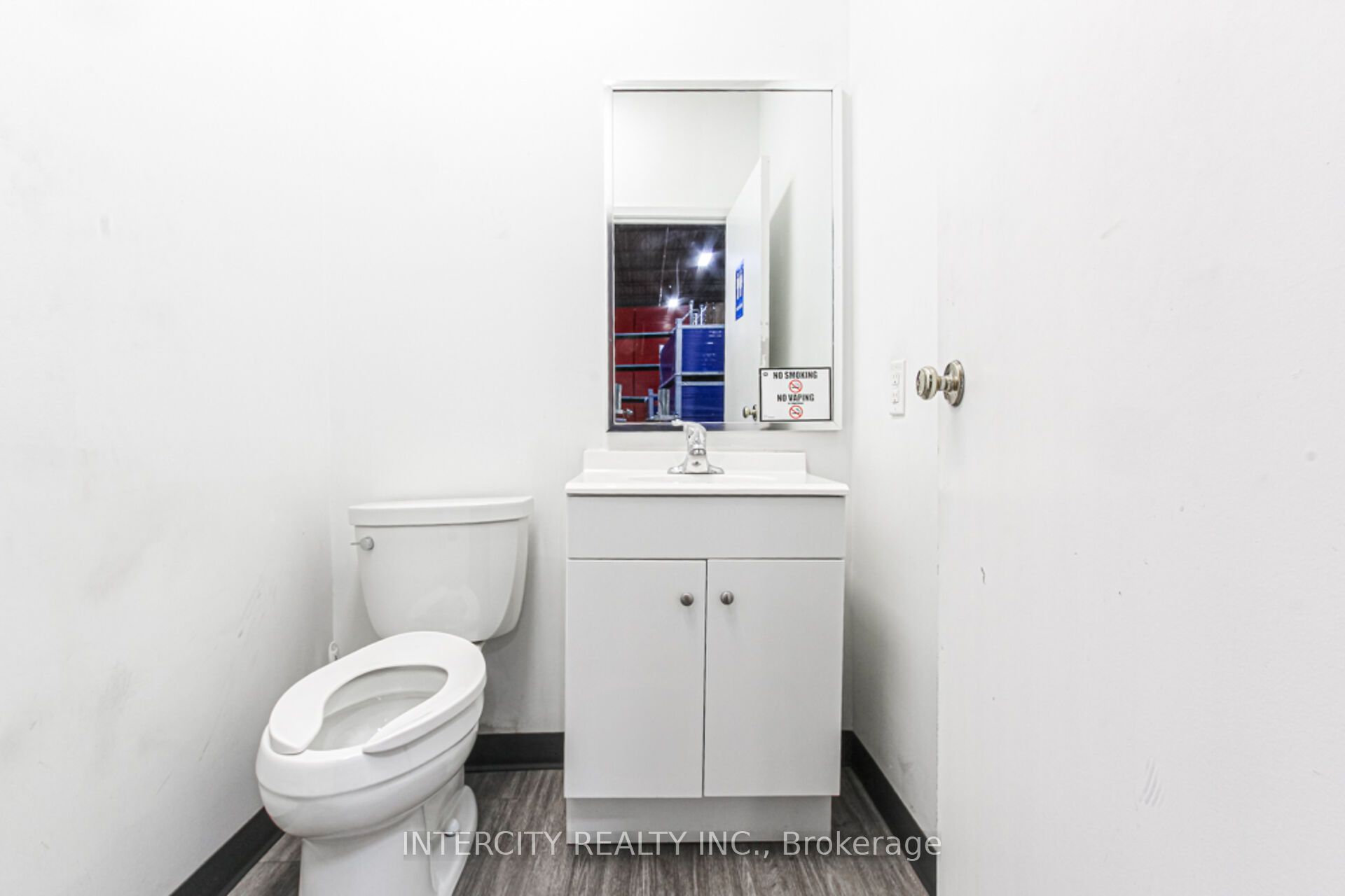 1132 South Service Road Property Photo 10