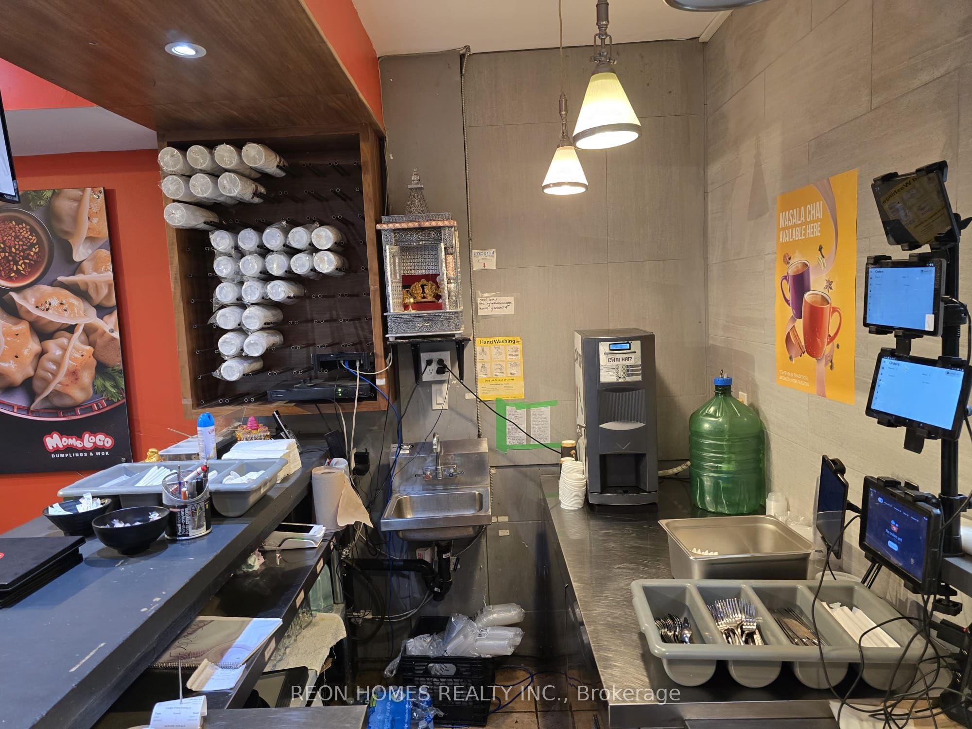 810 Bloor Street Property Photo 13