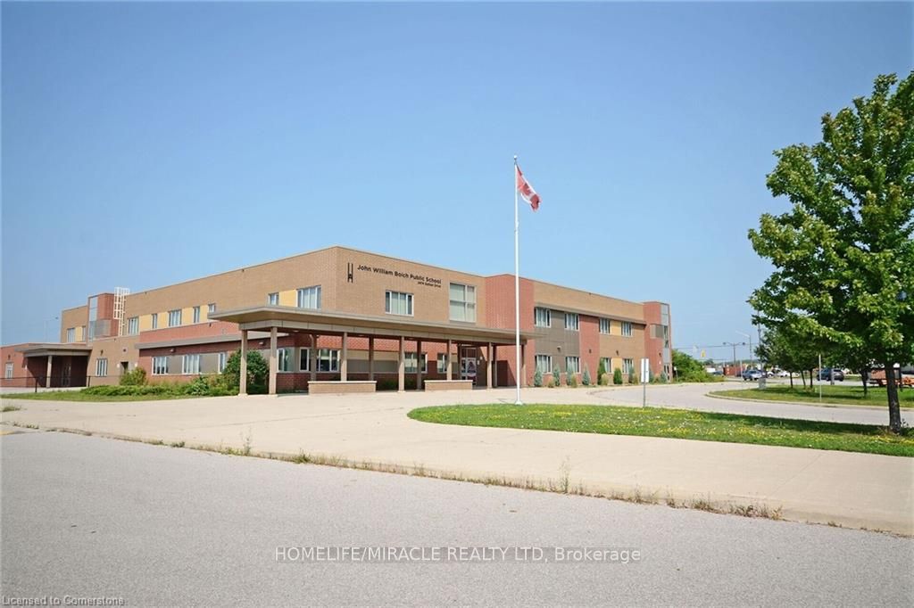 5240 Dundas Street B414 Property Photo 28