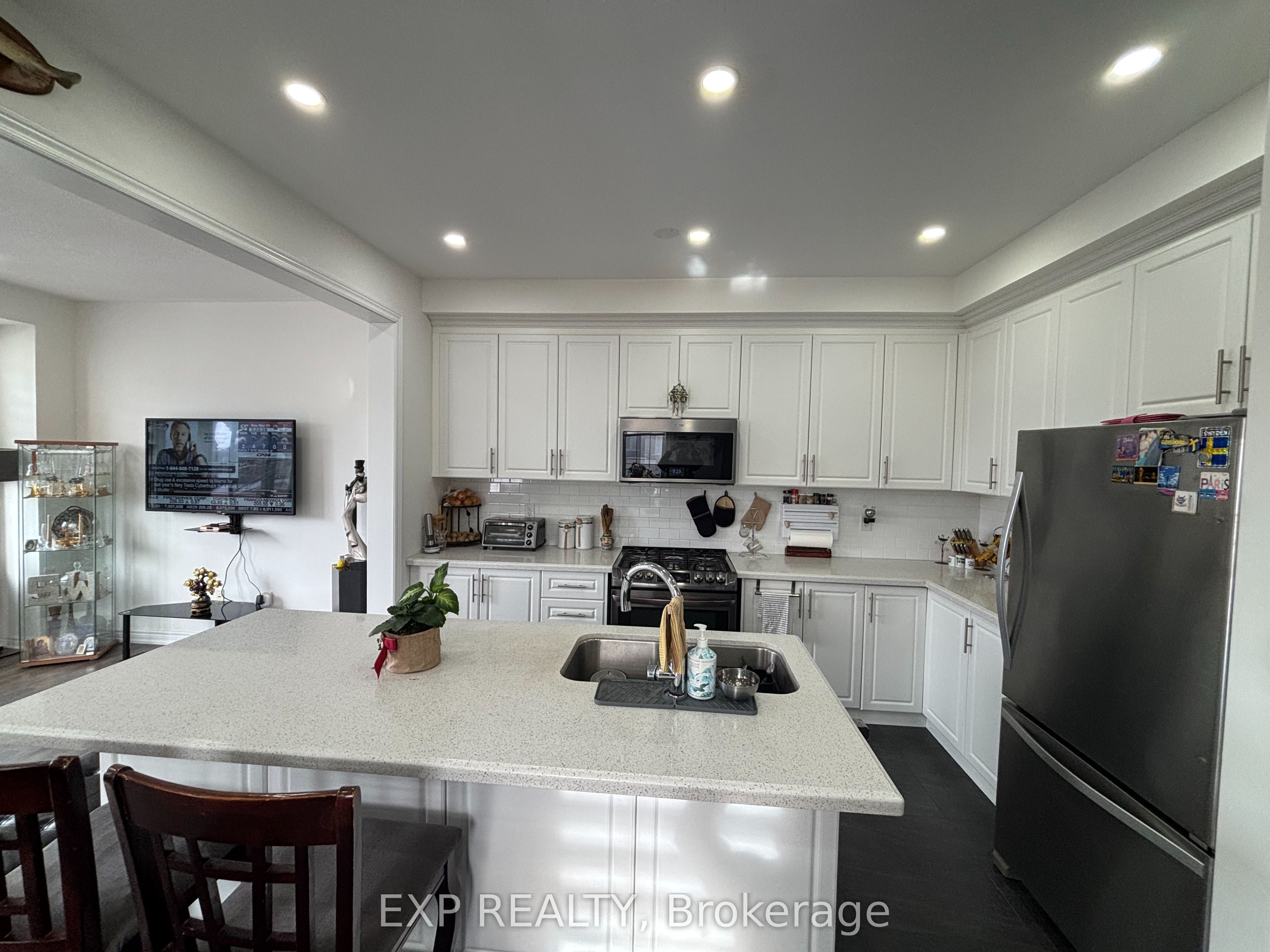 34 Faye Street Property Photo 7