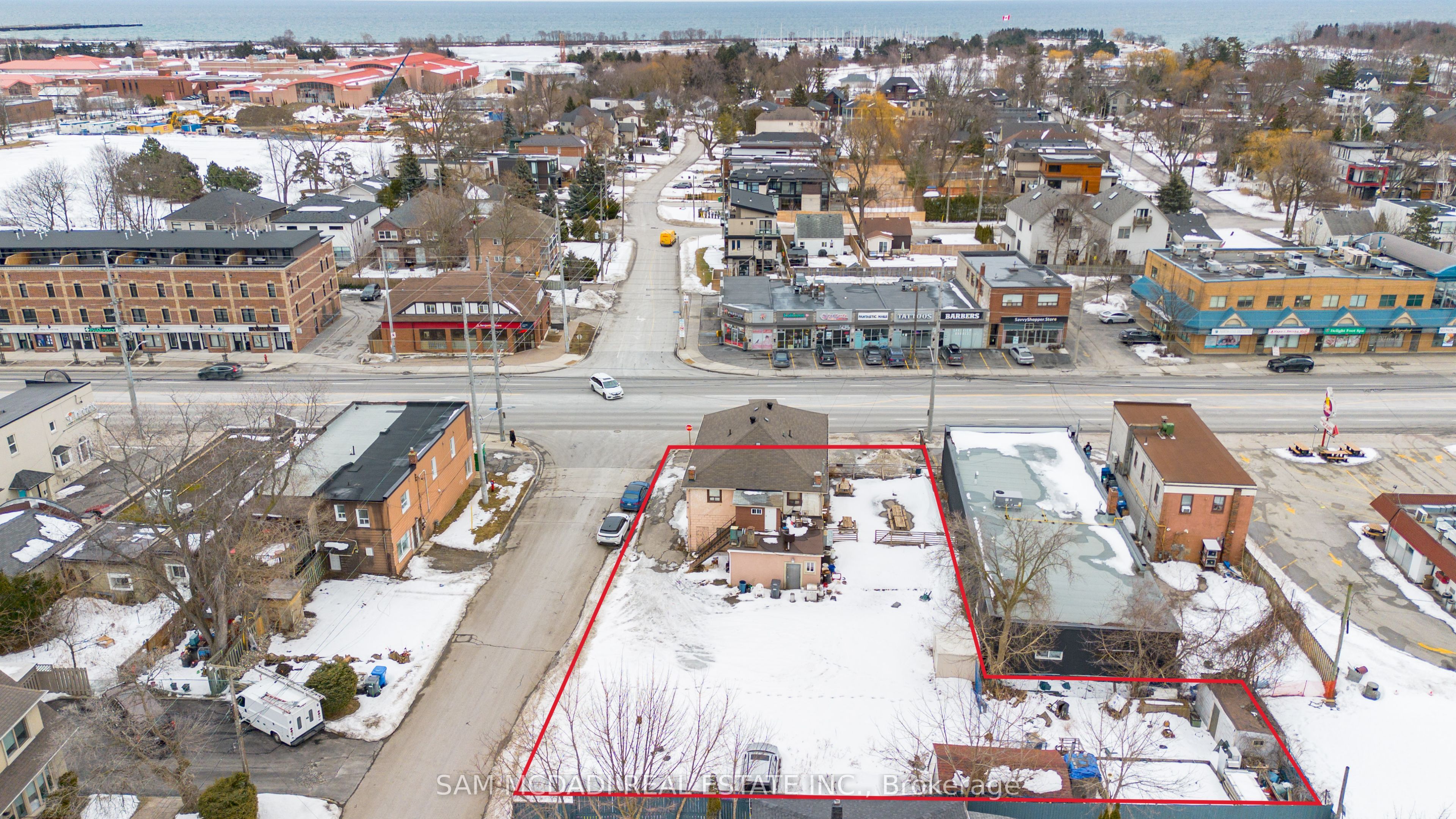 733-735 Lakeshore Road Property Photo 5