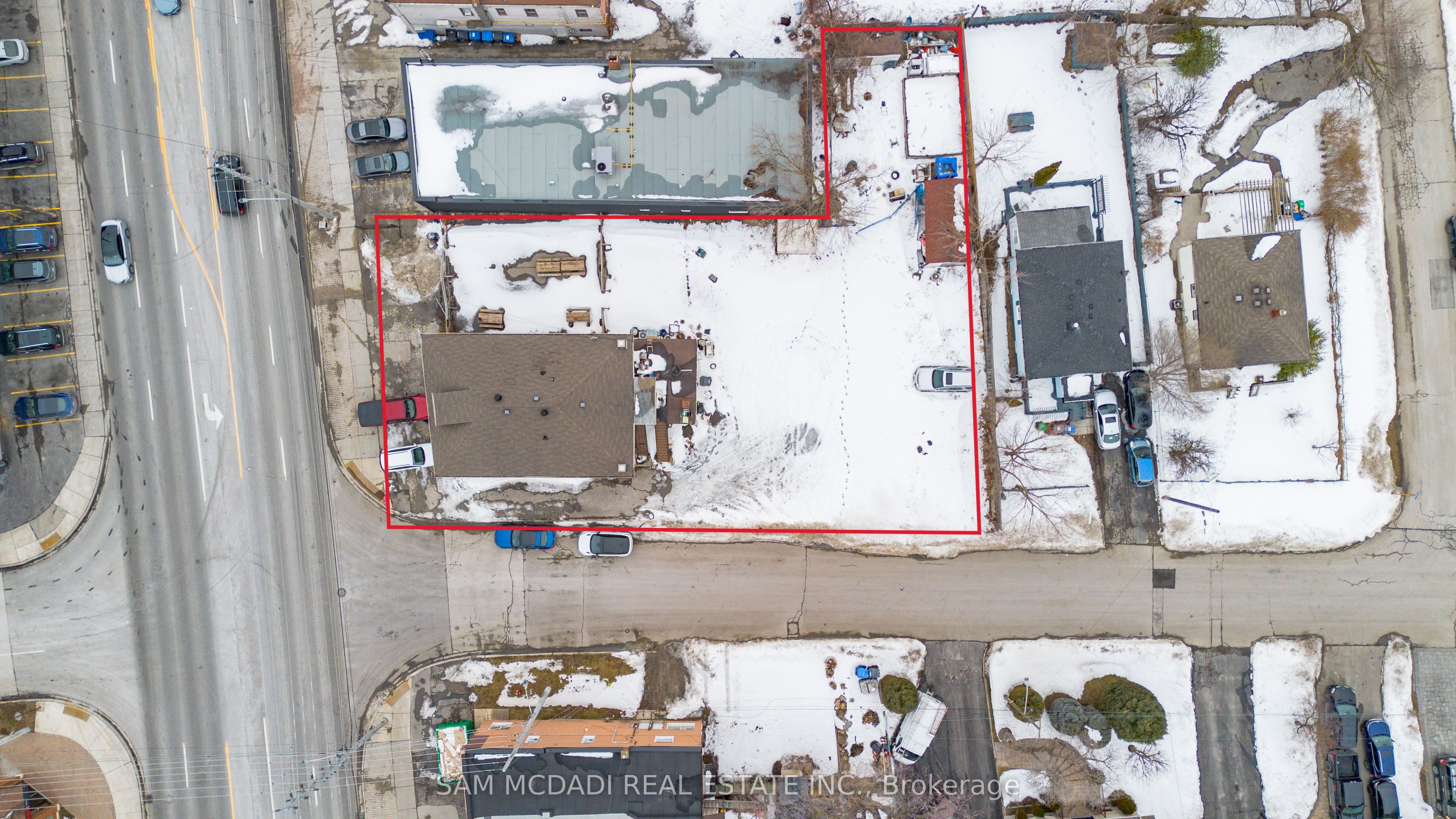 733-735 Lakeshore Road Property Photo 6