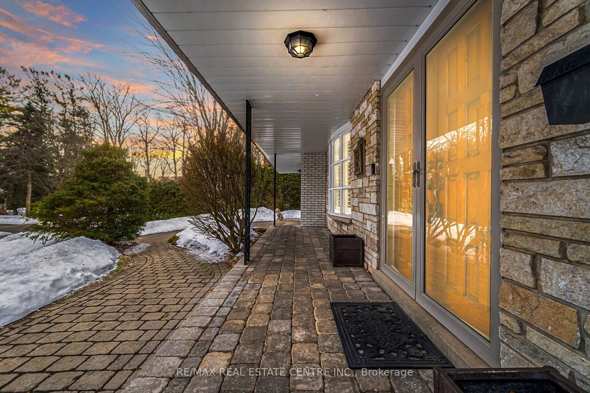 1395 Bramblewood Lane Property Photo 4