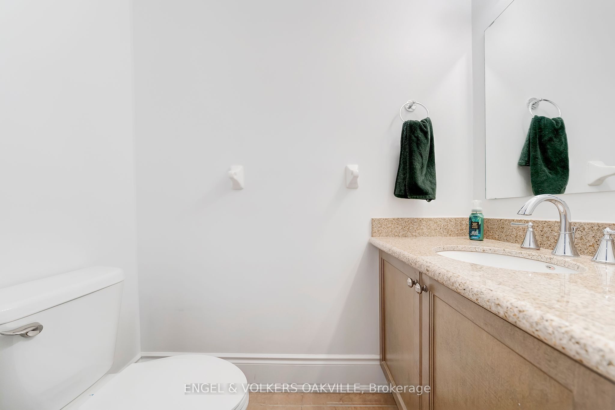#38 - 9141 Derry Road Property Photo 8