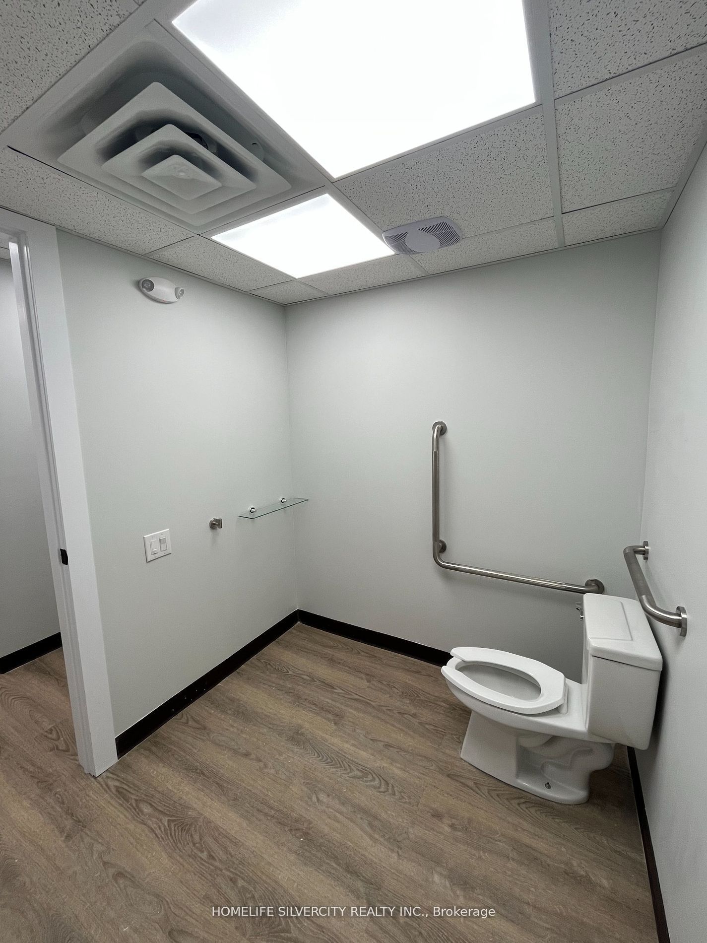 #b3 - 10095 Bramalea Road Property Photo 12