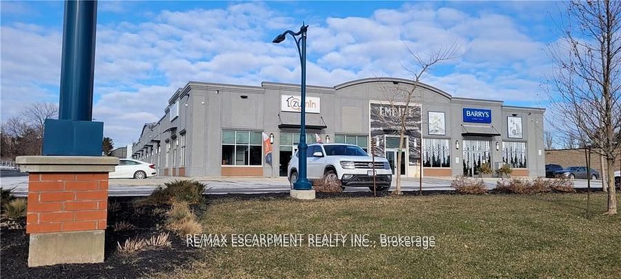 #5 - 3325 Harvester Road Property Photo 2