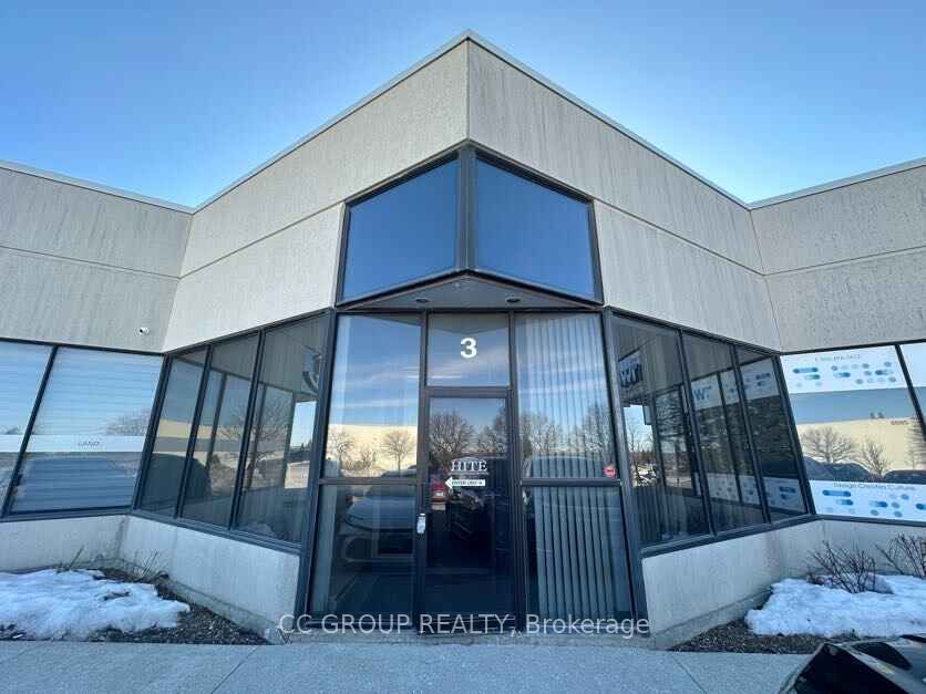 #3 - 2660 Meadowvale Boulevard Property Photo 2