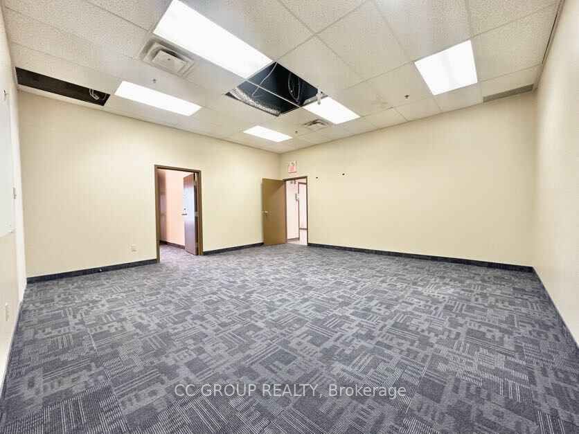 #3 - 2660 Meadowvale Boulevard Property Photo 10