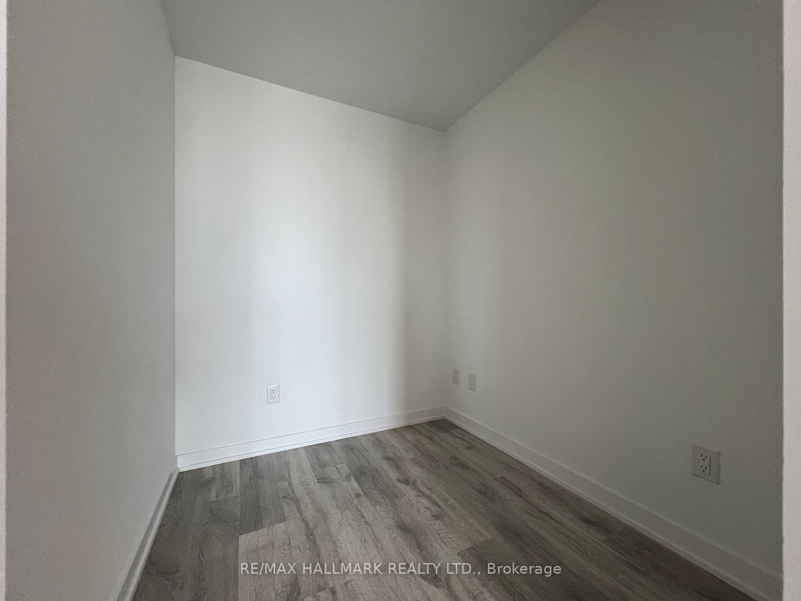 #309 - 220 Missinnihe Way Property Photo 7