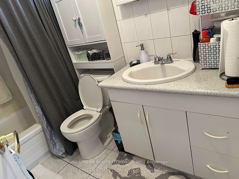 426 Royal York Road Property Photo 17