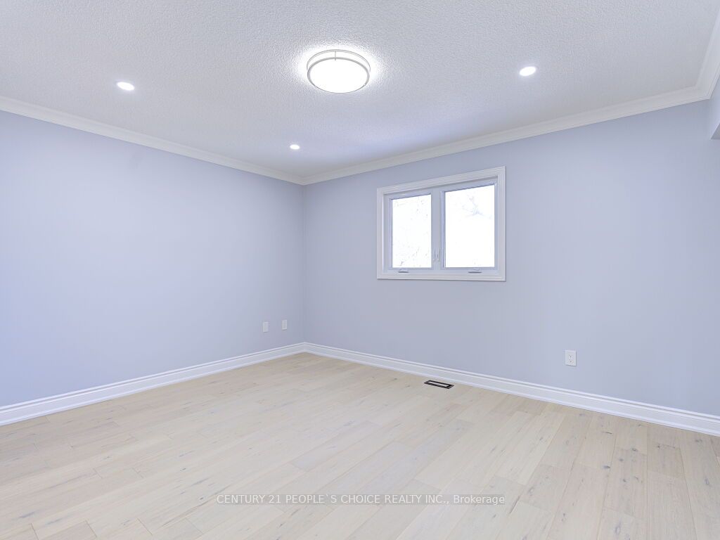 6127 Silken Laumann Way Property Photo 35