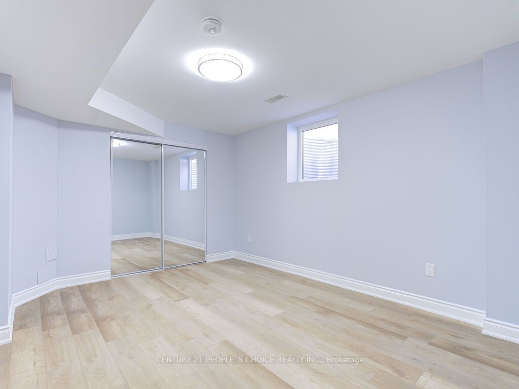 6127 Silken Laumann Way Property Photo 45