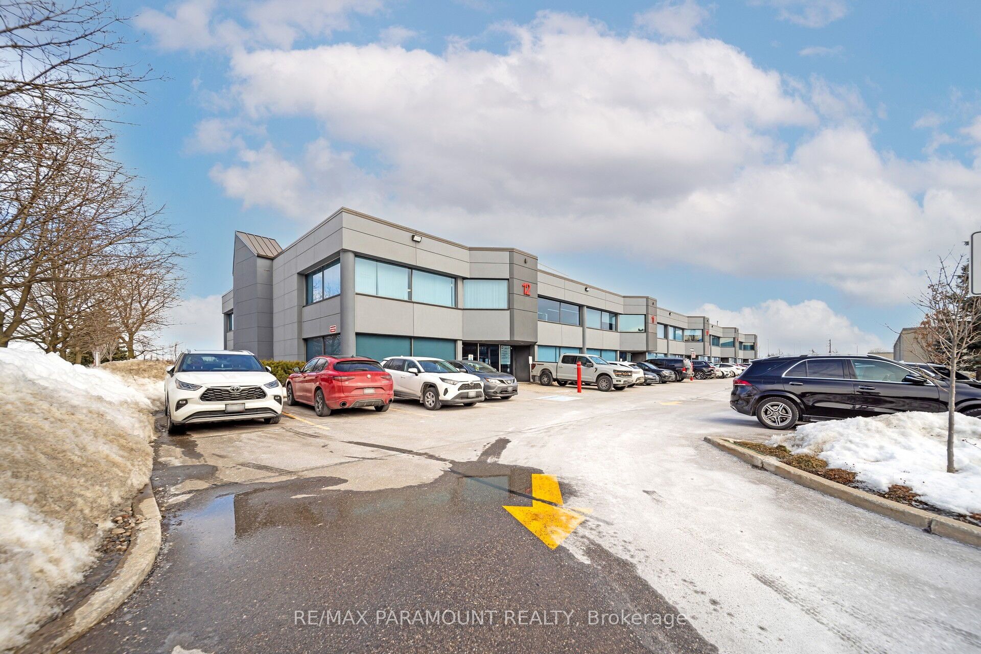 #12 # 202 - 2600 Skymark Avenue Property Photo 1