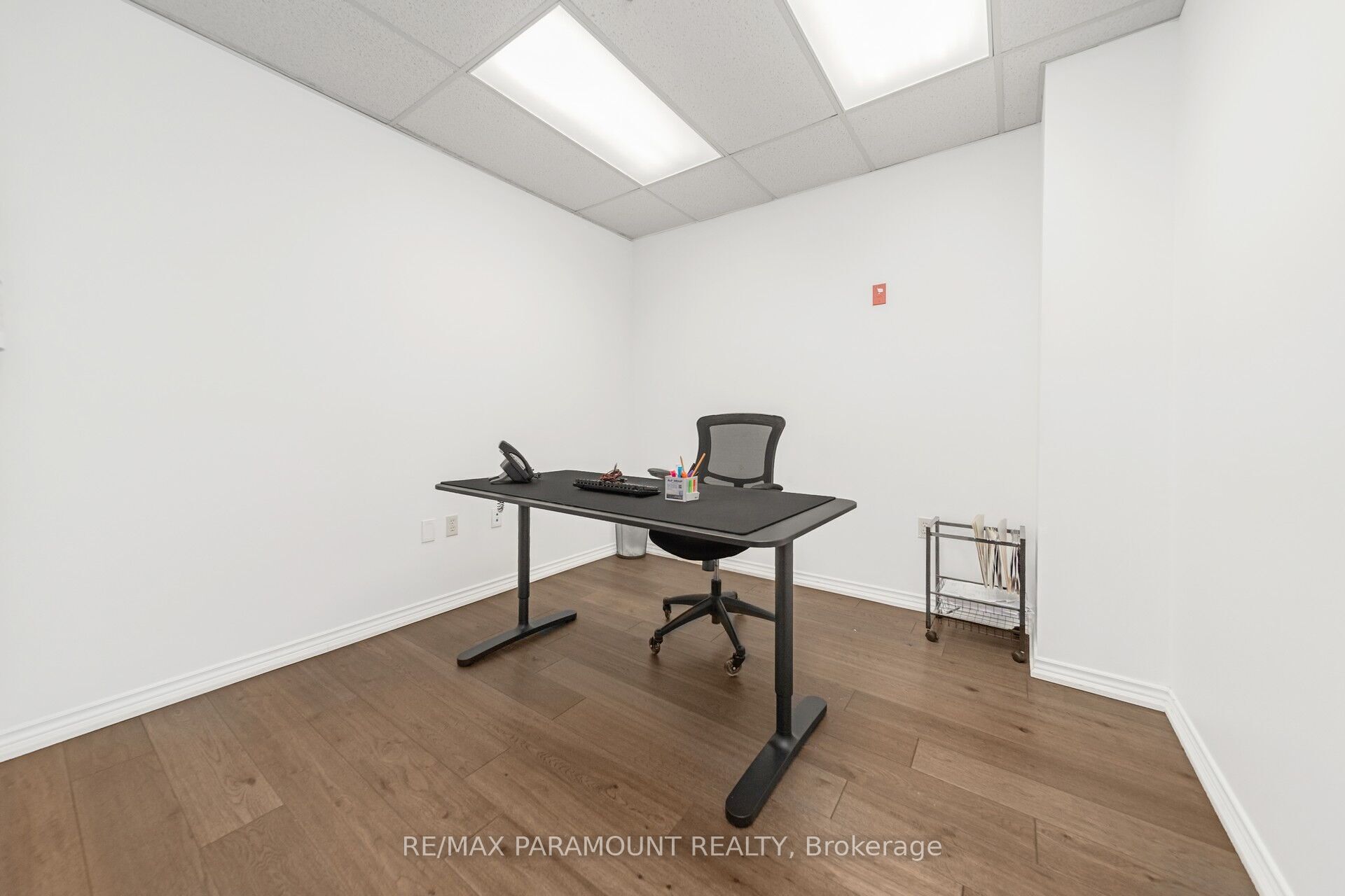 #12 # 202 - 2600 Skymark Avenue Property Photo 27
