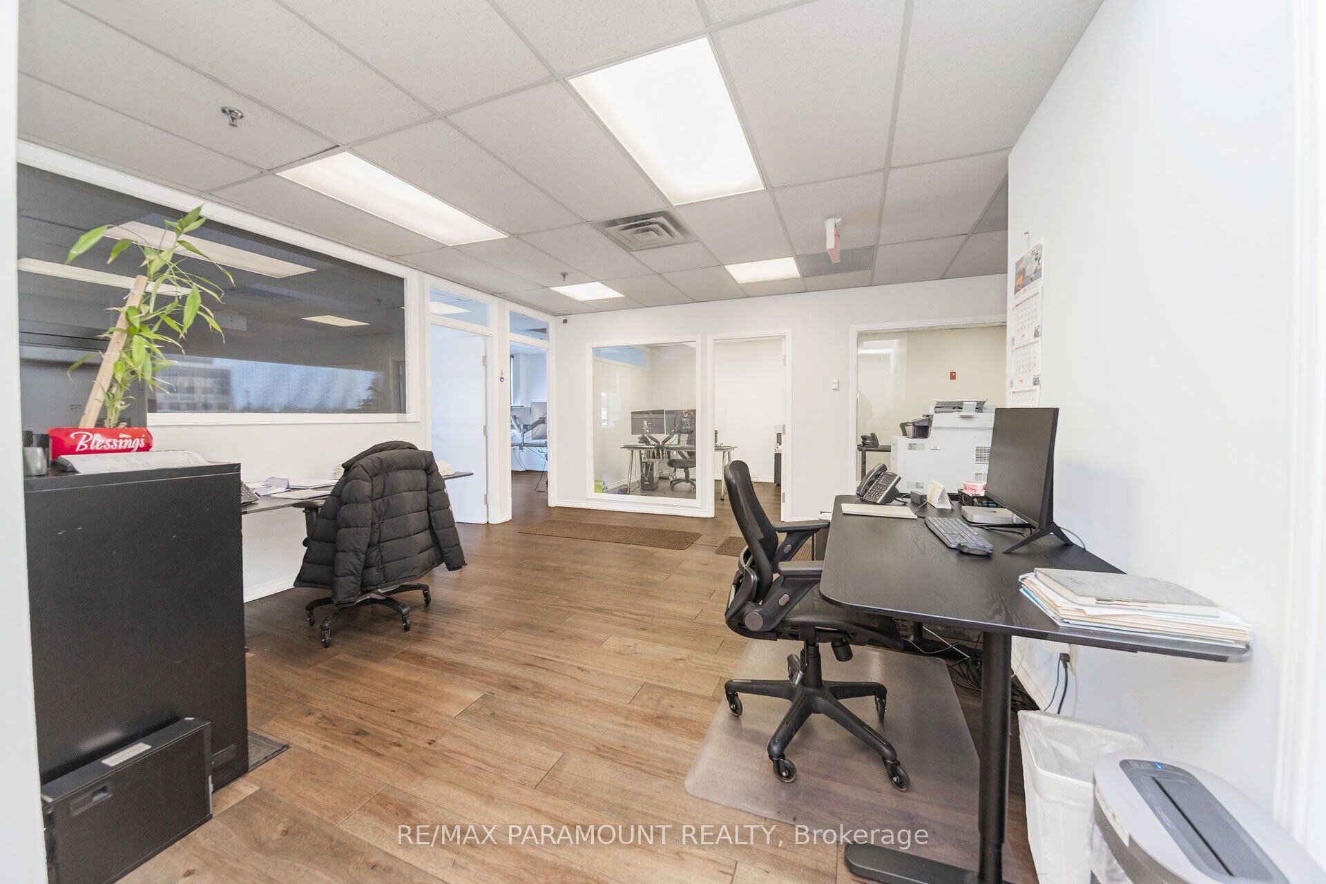 #12 # 202 - 2600 Skymark Avenue Property Photo 29