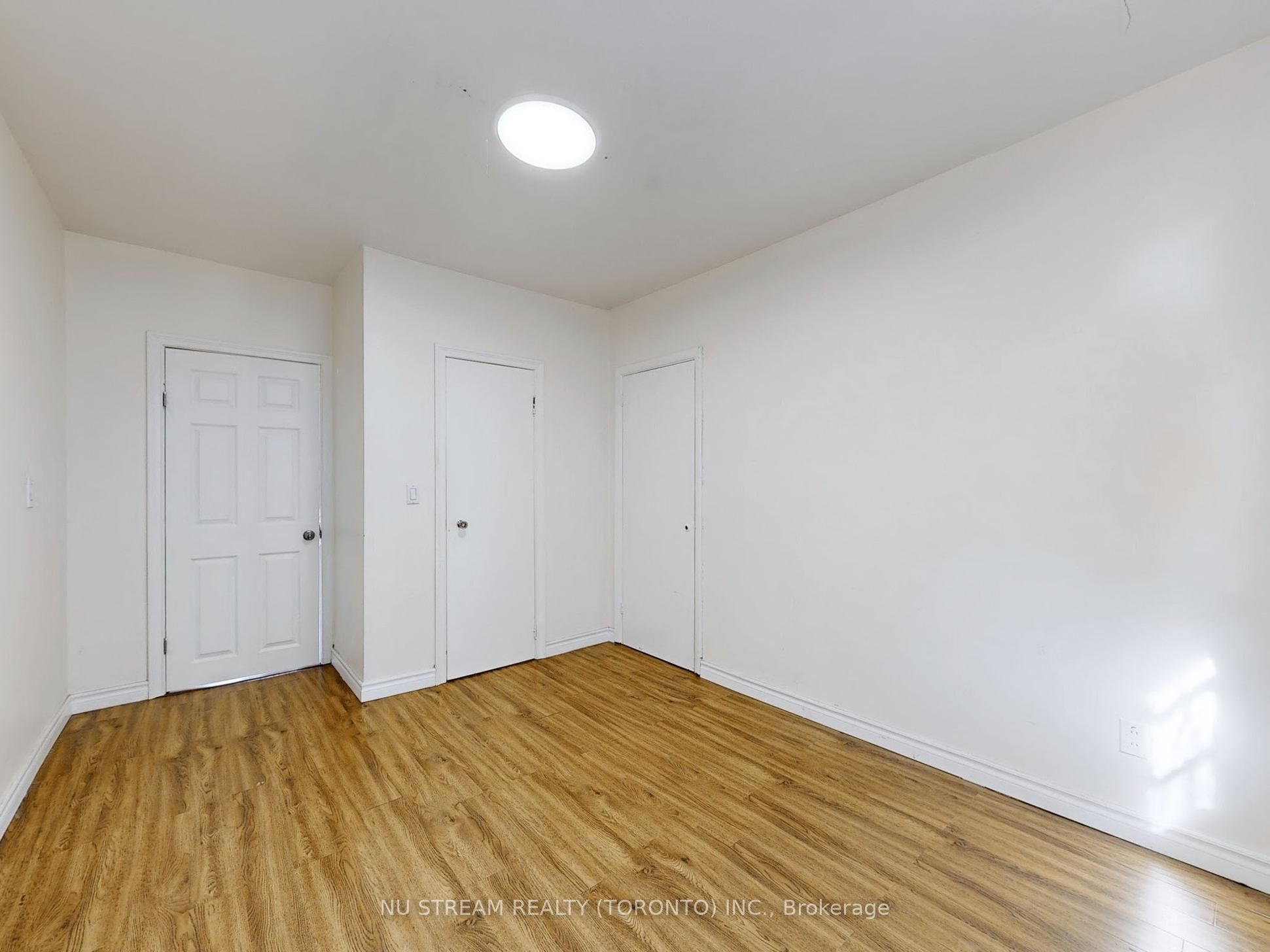 #upper Level - 23 Mississauga Road Property Photo 22