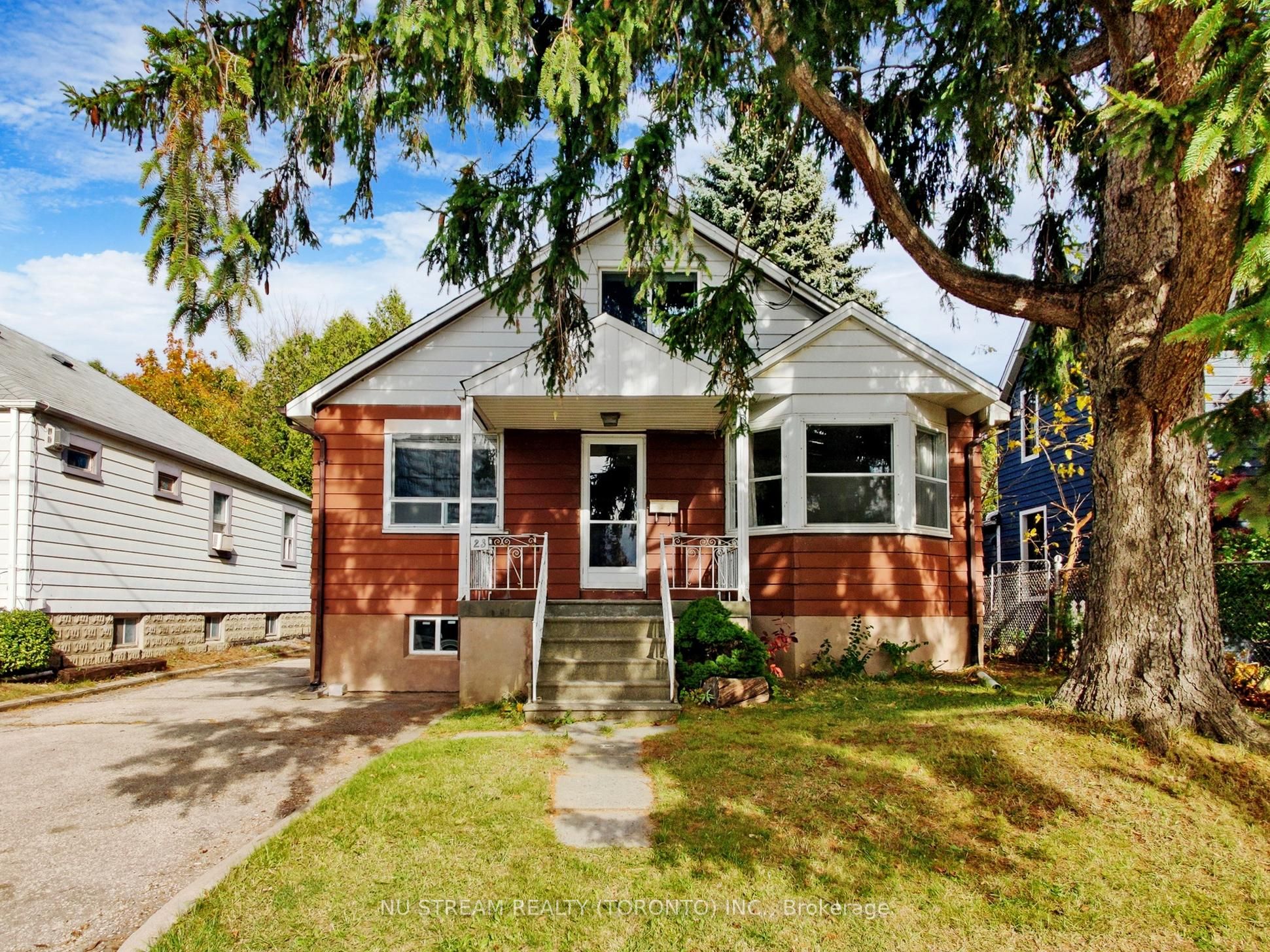 #full House - 23 Mississauga Road Property Photo 1