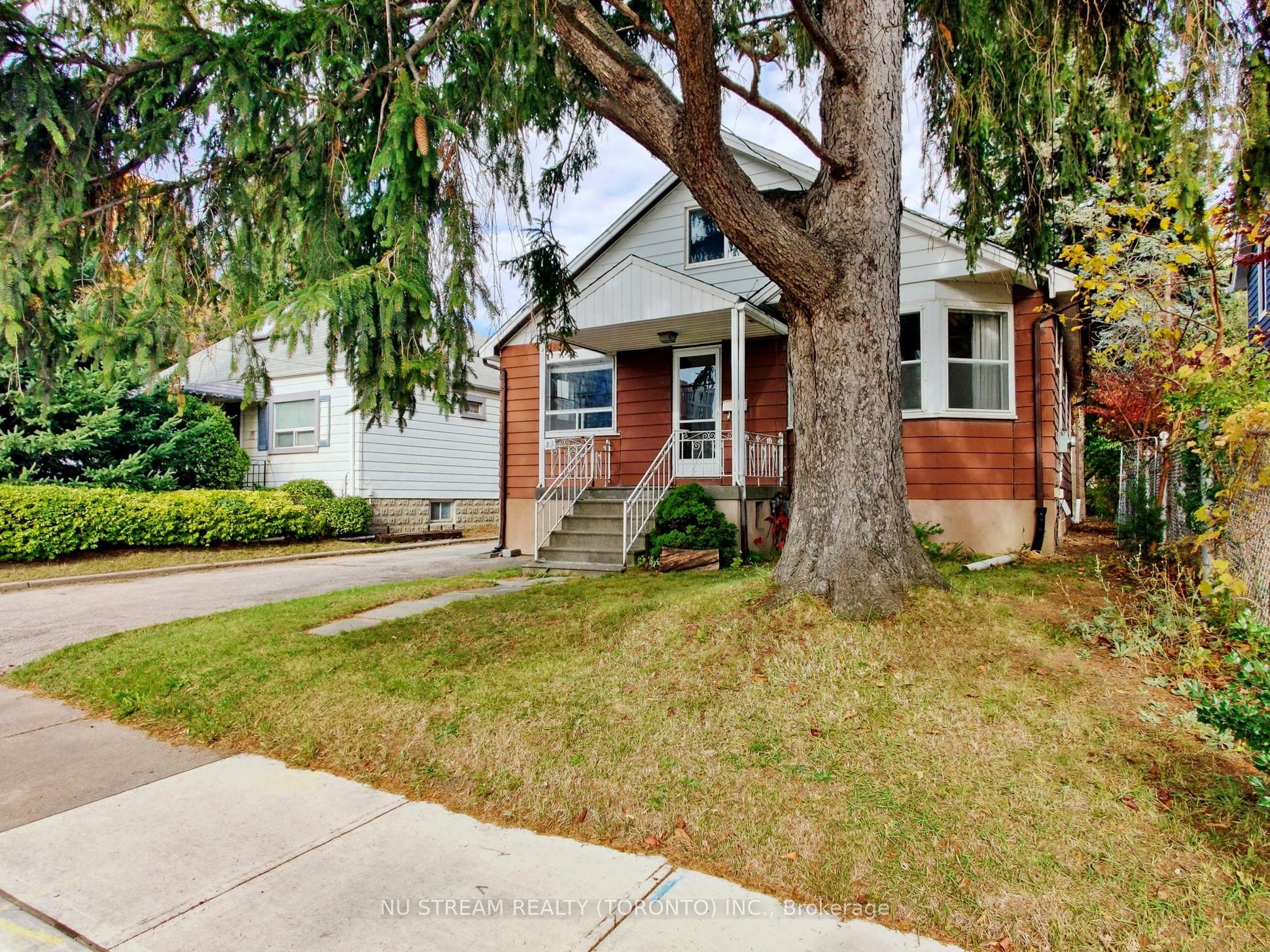 #full House - 23 Mississauga Road Property Photo 3