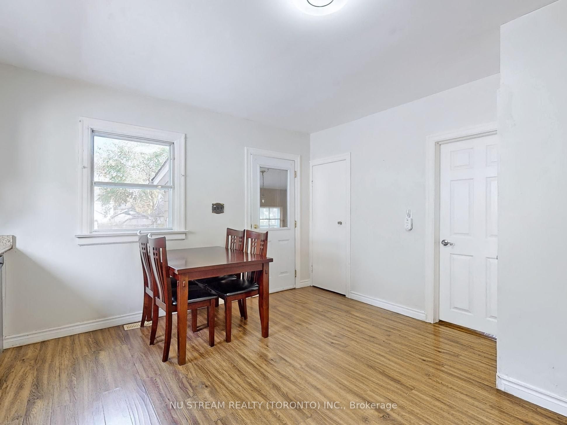 #full House - 23 Mississauga Road Property Photo 16