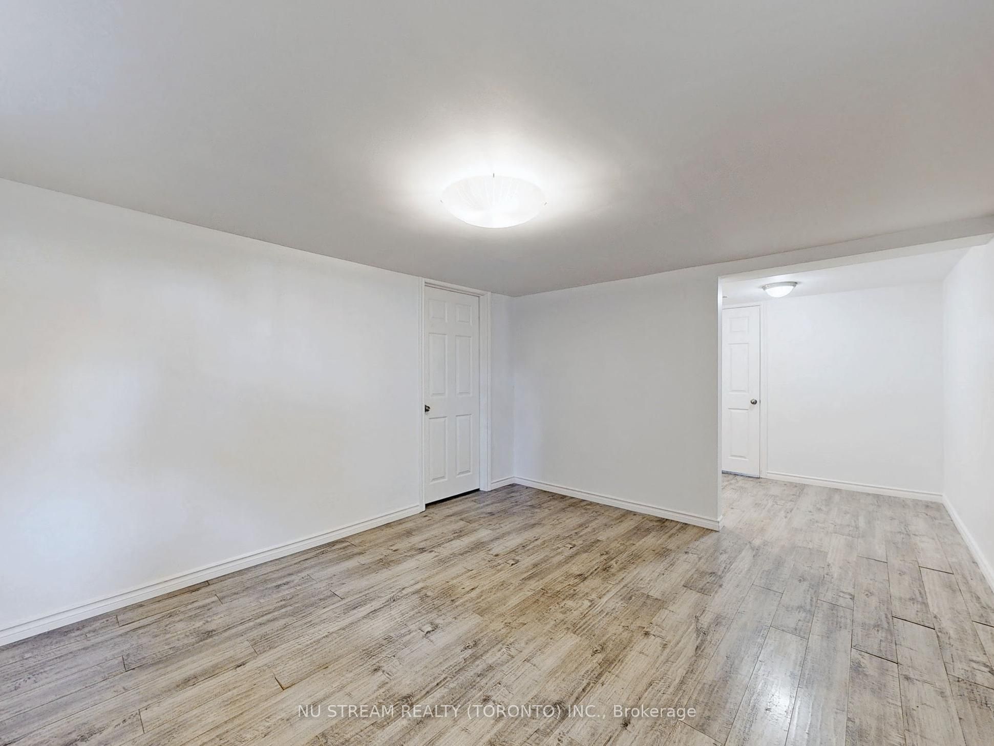 #full House - 23 Mississauga Road Property Photo 32