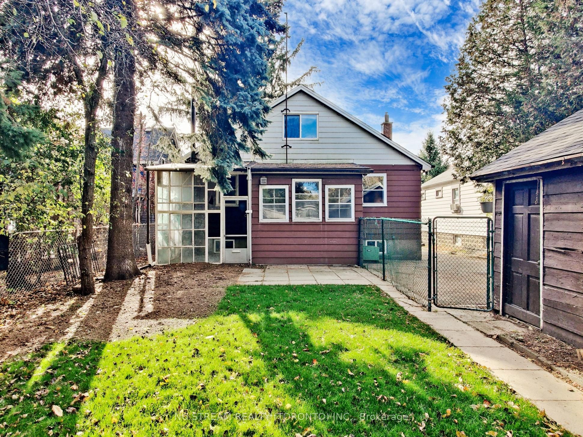 #full House - 23 Mississauga Road Property Photo 44