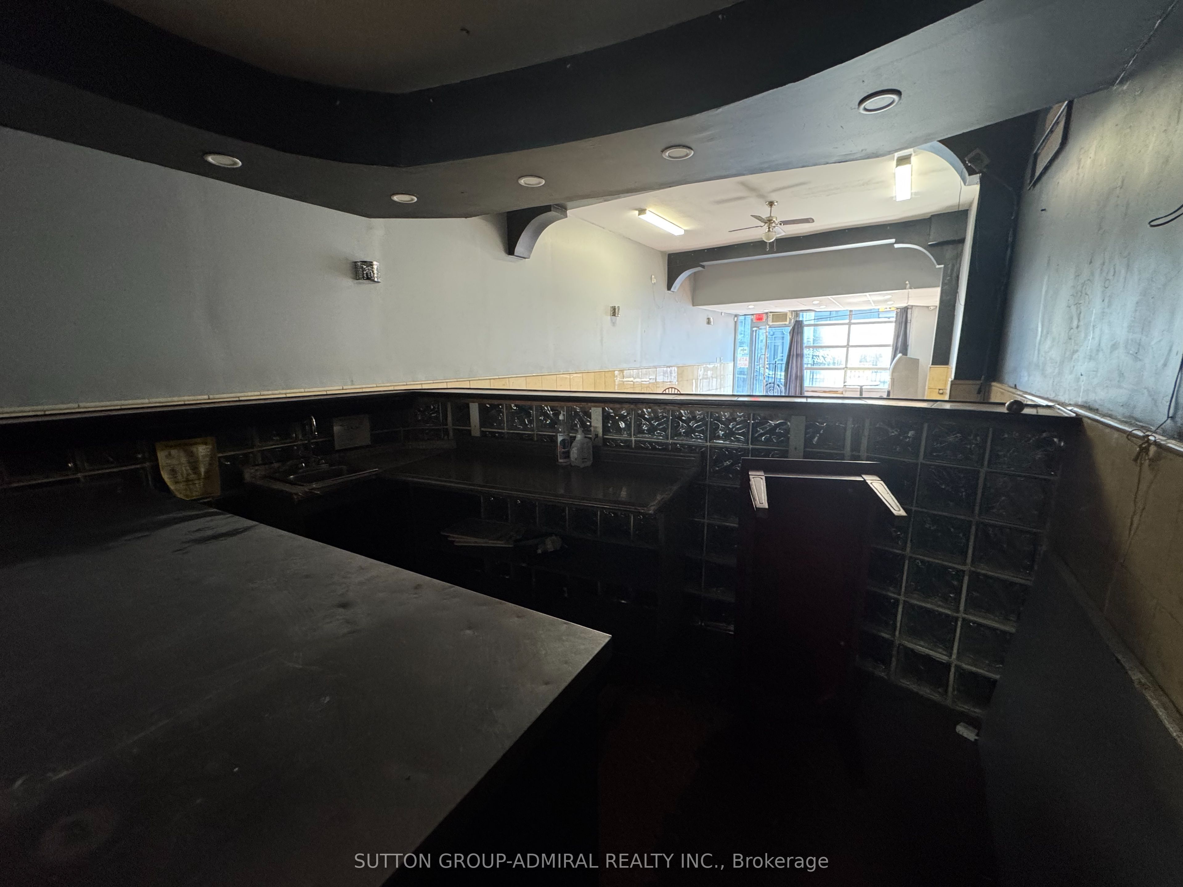 1602 Eglinton Avenue Property Photo 12