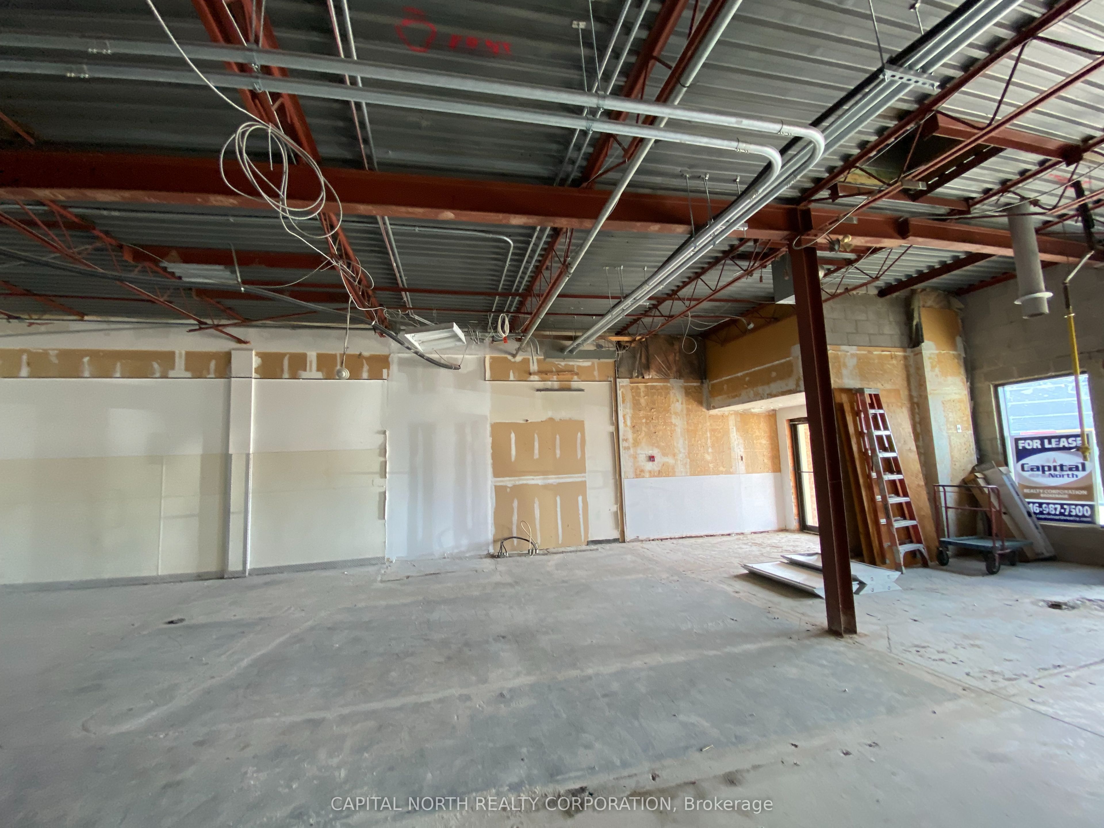 #d122 - 4490 Fairview Street Property Photo 6