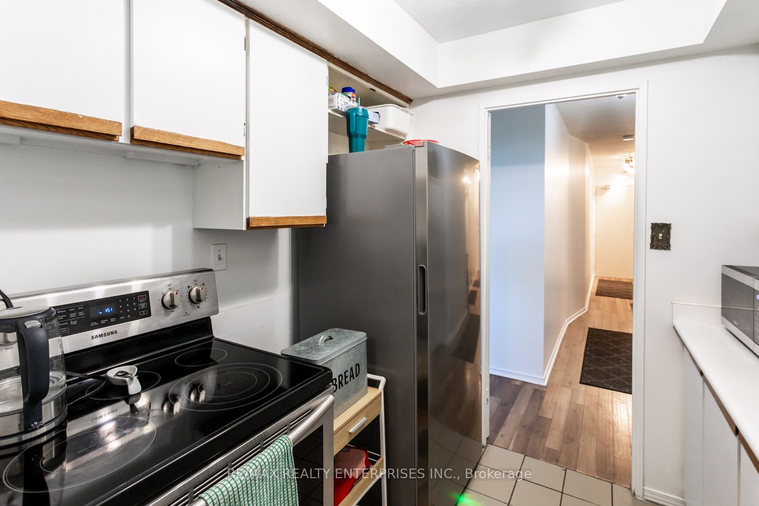 #404 - 1535 Lakeshore Road Property Photo 11