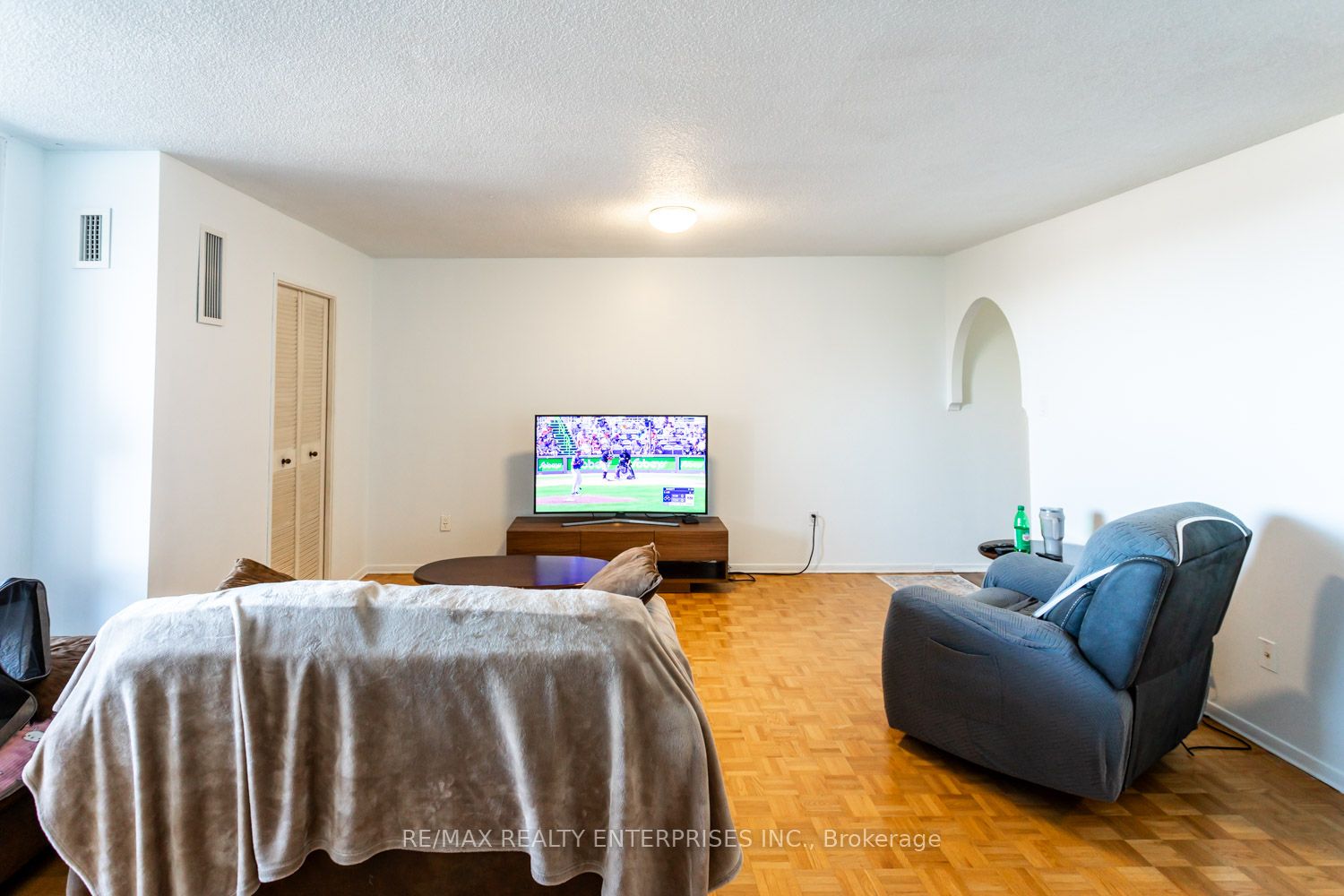 #404 - 1535 Lakeshore Road Property Photo 15