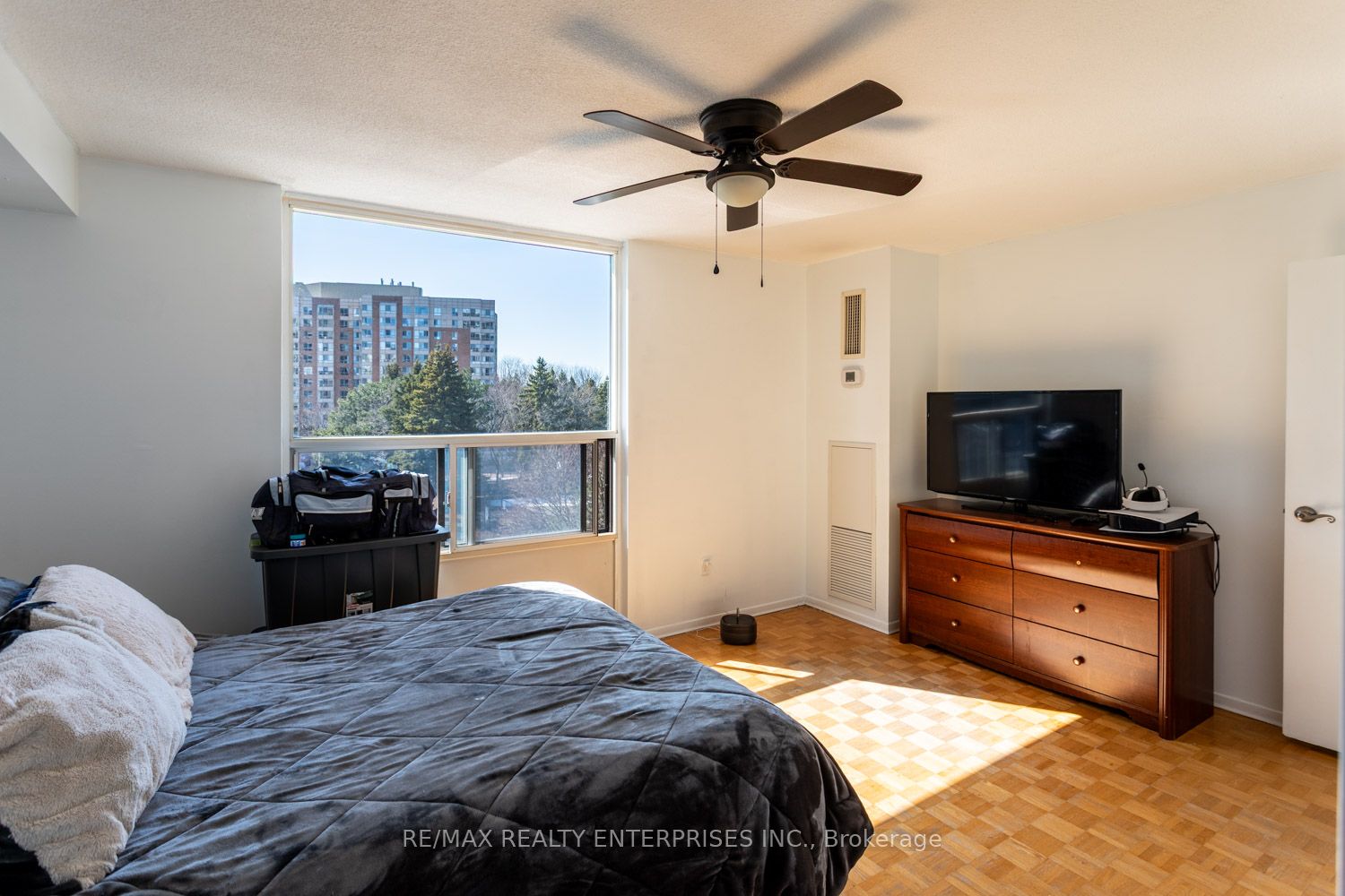 #404 - 1535 Lakeshore Road Property Photo 31