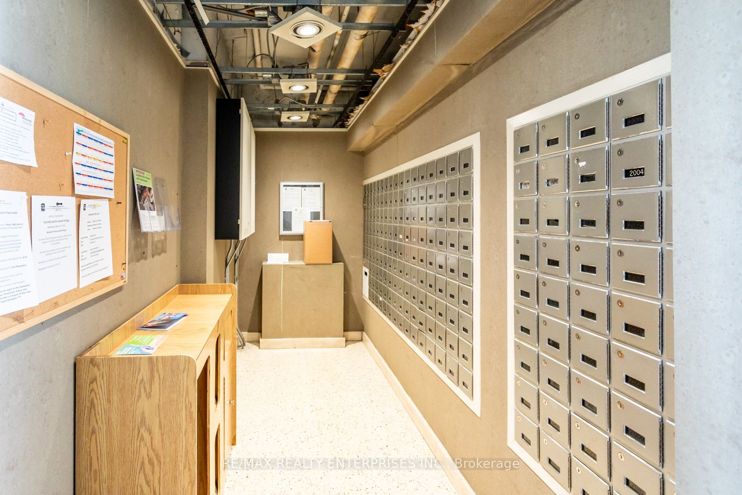 #404 - 1535 Lakeshore Road Property Photo 44