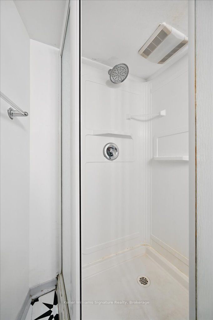 2126 Parkway Drive Property Photo 26