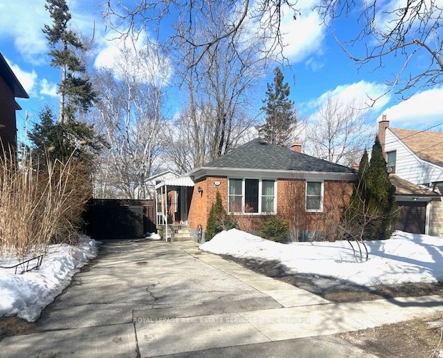 #main - 16 Ambleside Avenue Property Photo 1