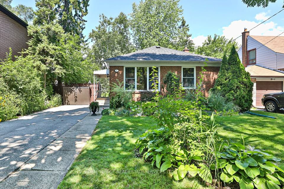 #main - 16 Ambleside Avenue Property Photo 3