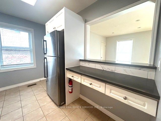 #main - 16 Ambleside Avenue Property Photo 10