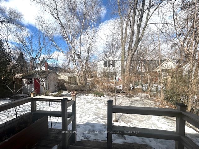 #main - 16 Ambleside Avenue Property Photo 23