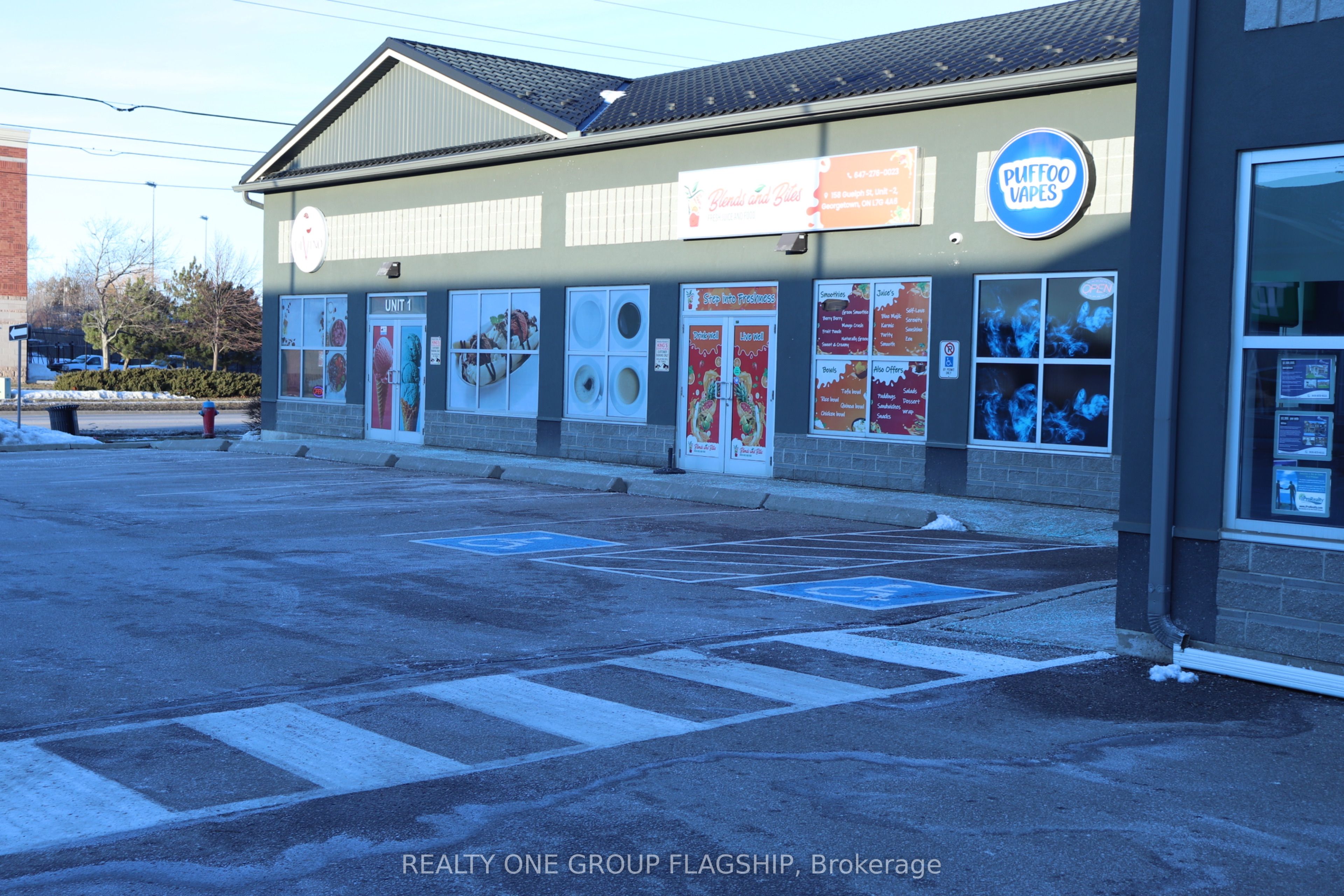 #3 - 158 Guelph Street Property Photo 3
