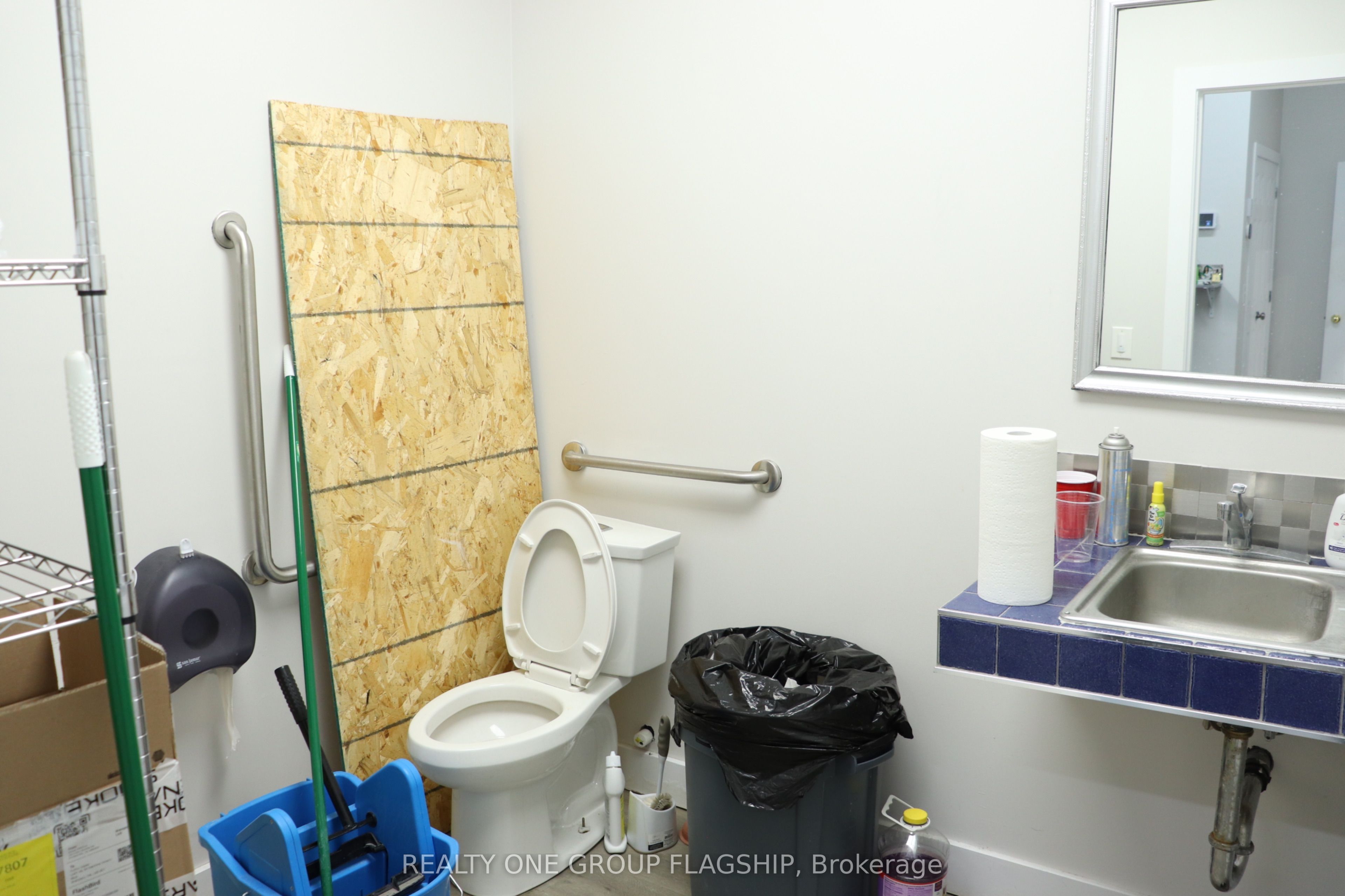 #3 - 158 Guelph Street Property Photo 19