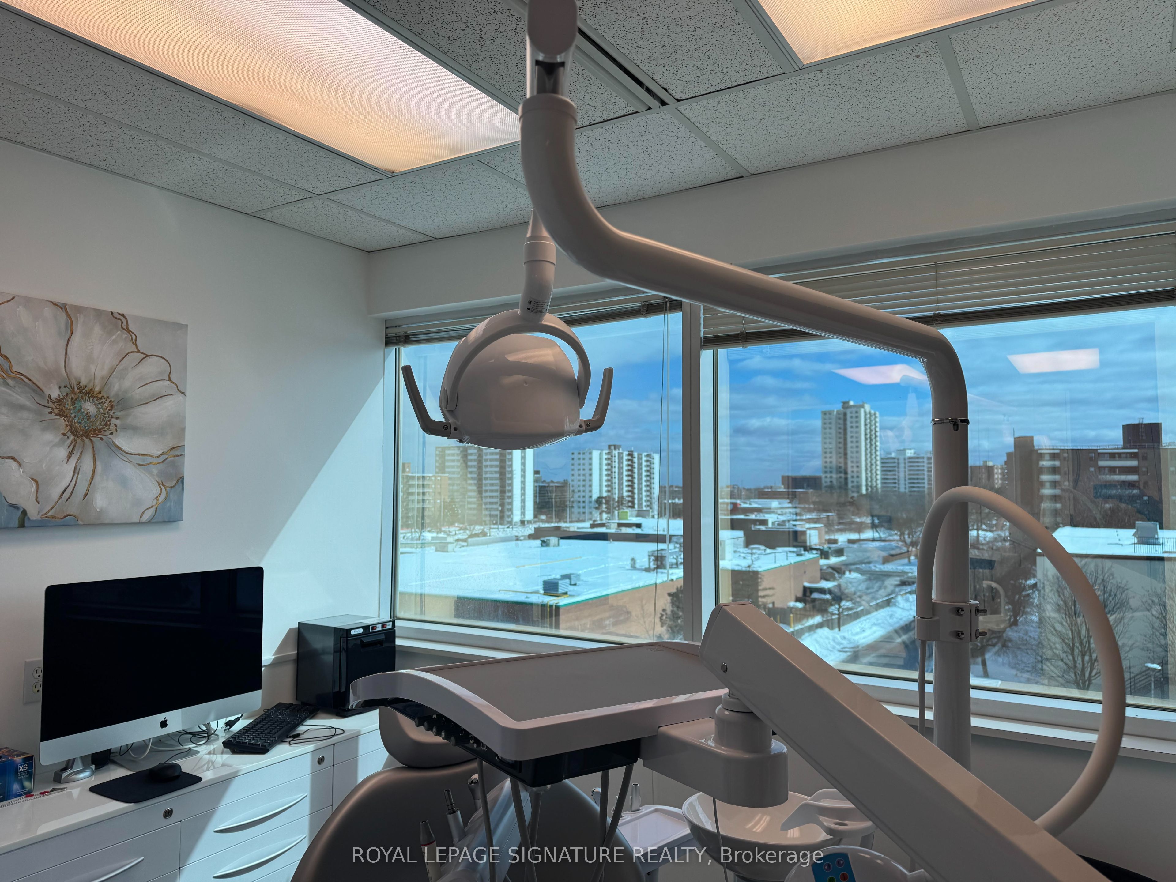 #405 - 71 King Street Property Photo 1
